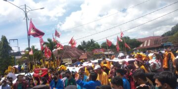 Ratusan Massa Geruduk Gedung DPRD Kerinci