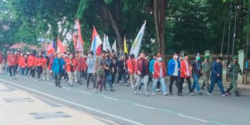Ratusan Mahasiswa Geruduk Kantor Gubernur Jambi