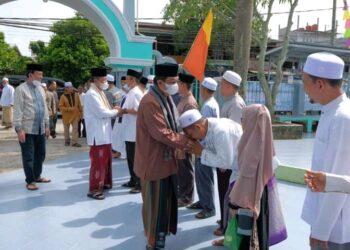 Bupati Anwar Sadat Hadiri Halal Bihalal Dan Reuni Keluarga Besar PHI Kuala Tungkal