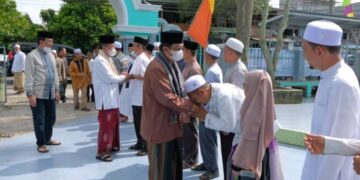 Bupati Anwar Sadat Hadiri Halal Bihalal Dan Reuni Keluarga Besar PHI Kuala Tungkal
