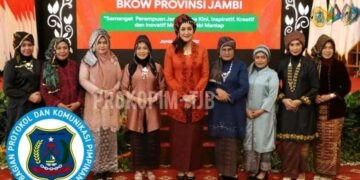 Ketua TP PKK Tanjab Barat Hadiri Peringatan Hari Kartini