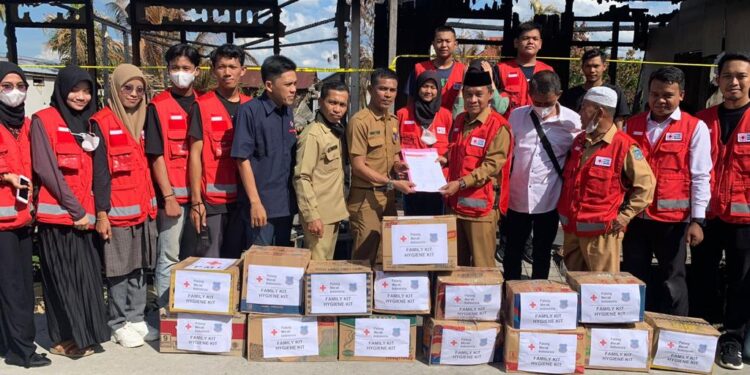 PMI Tanjung Jabung Barat Salurkan Bantuan untuk Korban Kebakaran