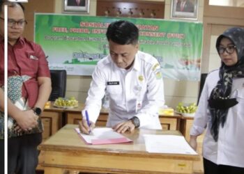 Sekda Alpian Buka Sosialisasi FPIC