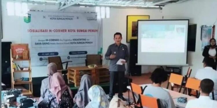 Wawako Antos Buka Sosialisasi Komunitas Enterpreneur Millenial (M – Corner)