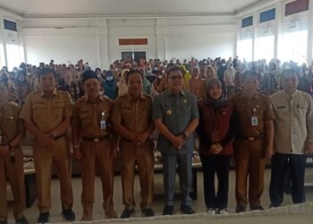 Buka Sosialisasi Peserta PKH, Wako Ahmadi Berharap KPM Beranjak Menuju Keluarga Mandiri