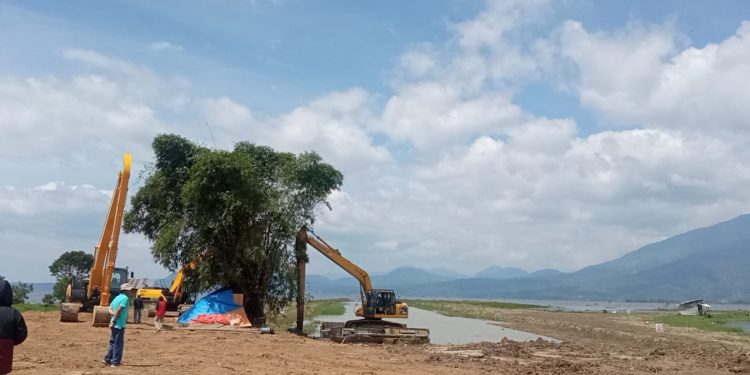 Lima Bulan Berjalan, Proyek Inlet Danau Kerinci diduga Penghamburan Uang Negara
