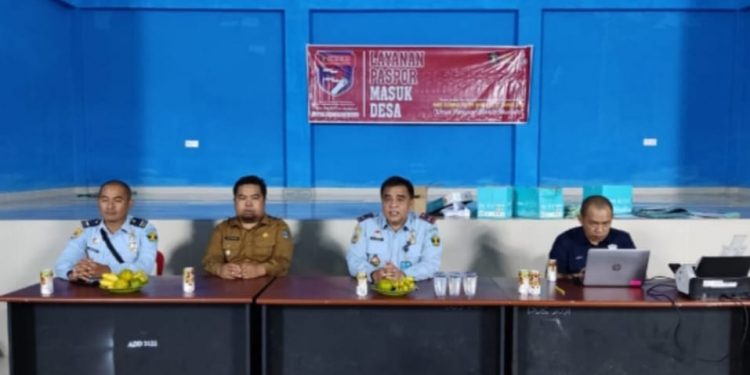 Dalam Rangka HDKD ke-77, Kemenkumham RI Masuk Desa untuk buat Paspor