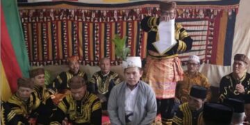 Wako Ahmadi Dinobatkan Sebagai Depati Batuah Pagar Negeri