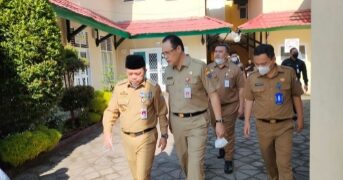 Al Haris Datangi SMAN/SMK di Kota Jambi, Pantau Pelaksanaan PPDB