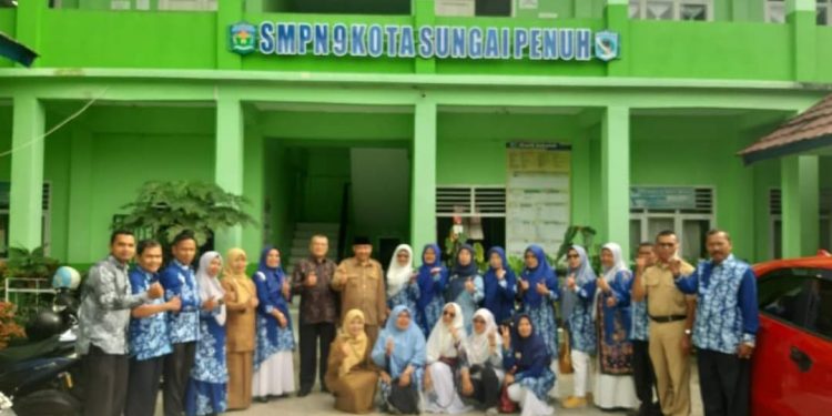 Studi Banding ke SMP Negeri 9 Sungai Penuh, Kepsek: Terimakasih Majelis MGMP Solok