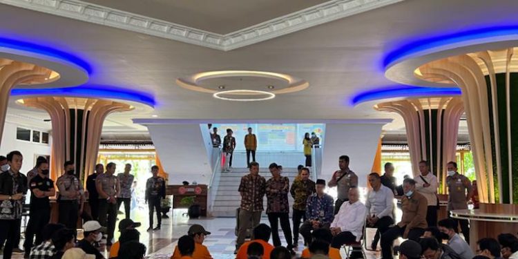 Aliansi Mahasiswa Universitas Jambi Lakukan Aksi Demo untuk Mengkritisi Pejabat di Lingkungan Universitas Jambi