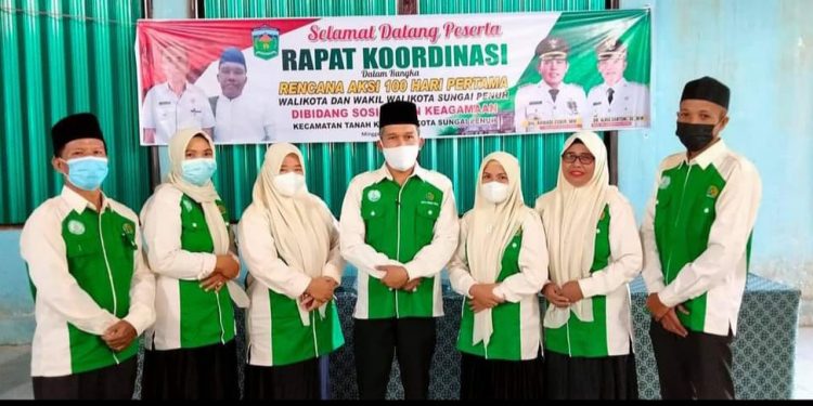 Masyarakat Tanah Kampung: Kita Pertahankan Natardi Sebagai Kepala KUA