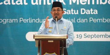 Bupati Tanjab Barat Ajak Masyarakat Membangun Negeri Melakui REGSOSEK