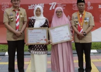 Wako Ahmadi, Wawako Antos & Sekda Alpian Terima Penghargaan Gerakan Pramuka