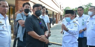Al Haris Resmikan M Bloc Market Pasar Kelontong Modern