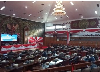 DPRD Sampaikan Pandangan Umum Fraksi Terhadap 7 Ranperda Pemprov Jambi