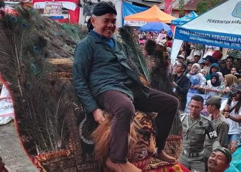Bupati Kerinci Adirozal hadiri Festival Budaya Gunung Labu