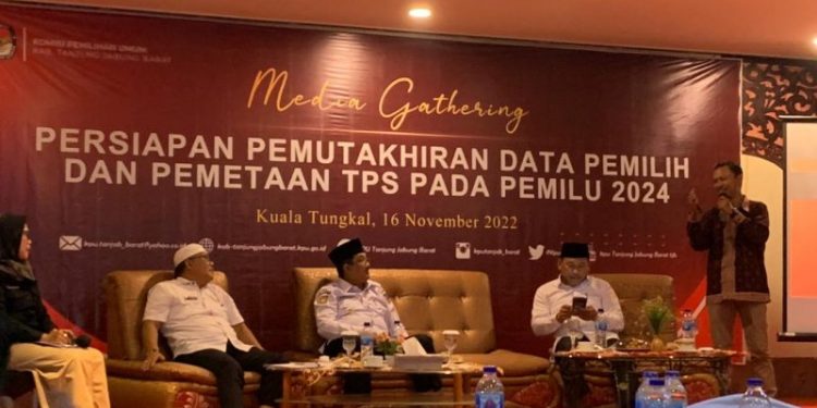 KPU Tanjab Barat Gelar Media Gathering Terkait Persiapan Pemutakhiran Data dan Pemetaan TPS