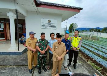 Adirozal Pantau dan Koordinasi dengan Petugas PPAG Terkait Aktivitas Gunung Kerinci