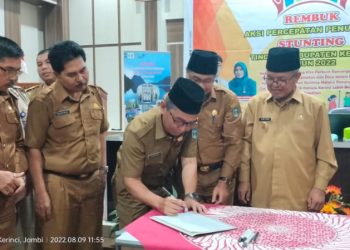 Wabup Ami Taher Buka Rembuk Stunting