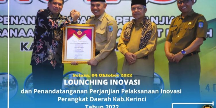 Bupati Adirozal Terima Penghargaan IGA 2021 Pada Lounching Pelaksanaan Inovasi Perangkat Daerah Kabupaten Kerinci