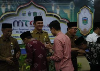 Wako Ahmadi – Wawako Antos Sambut Kafilah MTQ ke 51, Beri Apresiasi dan Serahkan Bonus Kafilah Berprestasi