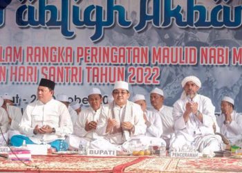Bupati Anwar Sadat Hadiri Peringatan Hari Santri Nasional di Ponpes Al-baqiyatush Shalihat