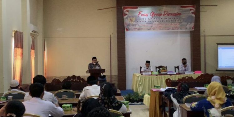 Ketua DPRD Buka Kegiatan FGD Pra-Raperda Inisiatif DPRD Tanjab Barat