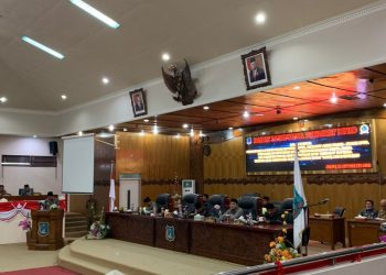 Fraksi PDIP Tanjab barat Beri Pandangan Umum Terkait APBD Tahun Anggaran 2023