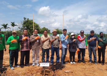 Peduli Lingkungan, SKK Migas – PetroChina Internasional Jabung Ltd Bersama Kelompok Sadar Wisata Tanam 150 Pohon