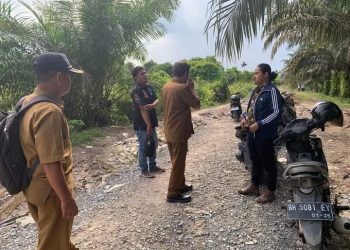 Cepat Tanggap, Ketua Komisi II DPRD Tanjab Barat Tinjau Lokasi Banjir di Kecamatan Bram Itam