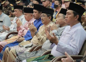 Bupati Tanjab Barat Hadiri Paripurna HUT ke 66 Provinsi Jambi