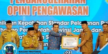 Wakil Bupati Hadiri Penganugerahan Penghargaan Hasil Penilaian Kepatuhan Standar Pelayanan Publik oleh Ombudsman RI