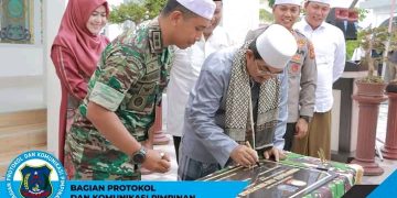Bupati Anwar Sadat Resmikan Masjid As-Syarif Kodim 0419/Tanjab