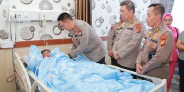 Kapolda Riau Irjen Moh Iqbal yang Juga Ketua Angkatan Akpol 1991, Jenguk Kapolda Jambi