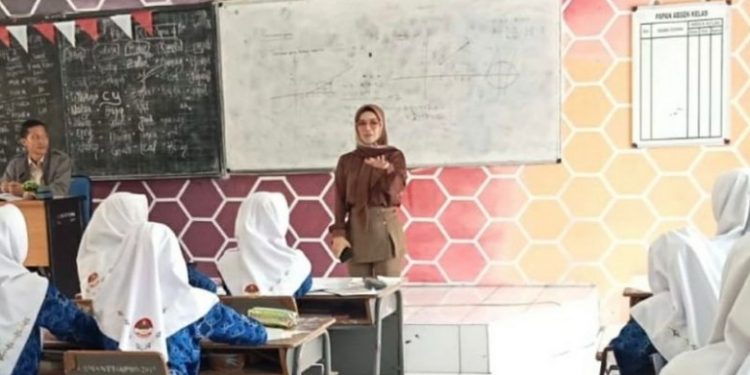 Komisi IV Tinjau Proses KBM Full Day di SMA TT Pasca Pandemi COVID-19