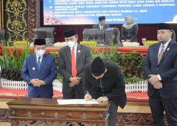 DPRD Provinsi Jambi Setujui Tiga Ranperda Jadi Perda