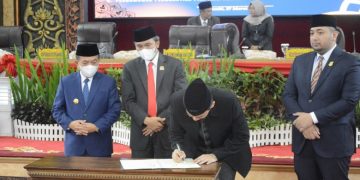 DPRD Provinsi Jambi Setujui Tiga Ranperda Jadi Perda