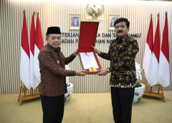 Jambi Provinsi Pertama di Sumatera Terima Dokumen Persetujuan Substansi RTRW dari Menteri ATR