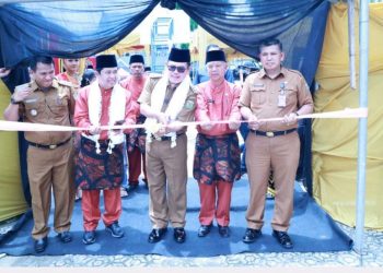 Wako Ahmadi Buka Pentas Seni MAN 1 Sungai Penuh