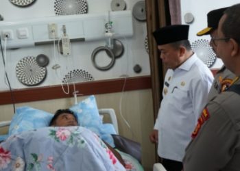 Besuk Kapolda Jambi, Al Haris Ungkap Kondisi Terkini Irjen Rusdi Hartono