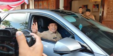 Al Haris Jajal Mobil Listrik di Jalanan Kota Jambi