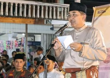 Bupati Tanjab Barat Dampingi Gubernur Jambi Pada Pembukaan Festival Arakan Sahur Ramadan