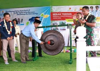 Bupati Tanjab Barat Hadiri Kegiatan Serah Terima PPM Tahun 2022 Sekaligus HUT Desa Muntialo ke XI