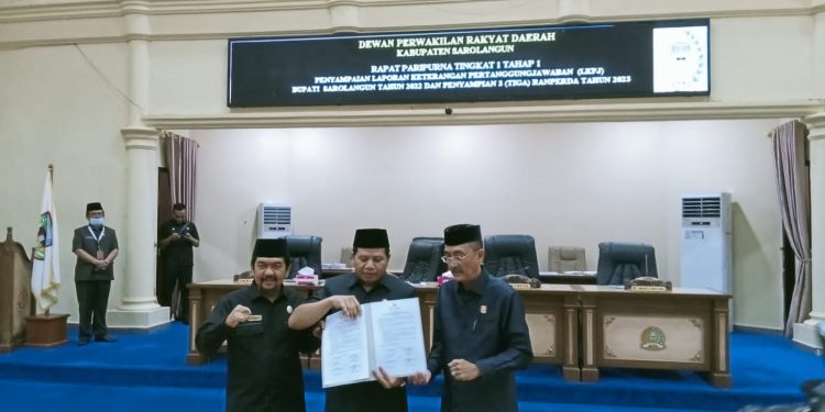 Pj Bupati Sampaikan LKPJ Tahun 2022 di Rapat Paripurna DPRD Kabupaten Sarolangun