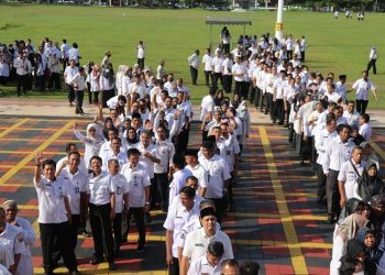 Pimpin Upacara Pasca Lebaran, Gubernur Jambi Al Haris Tekankan Kedisiplinan Kerja