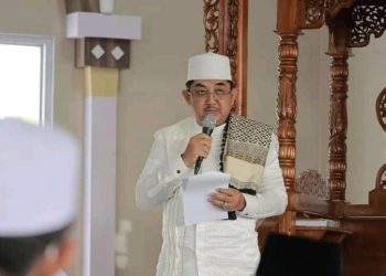 Bupati dan Wakil Bupati Laksanakan Sholat Idul Fitri 1444 H/2023 M di Masjid Syeikh Utsman Kuala Tungkal