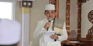 Bupati dan Wakil Bupati Laksanakan Sholat Idul Fitri 1444 H/2023 M di Masjid Syeikh Utsman Kuala Tungkal