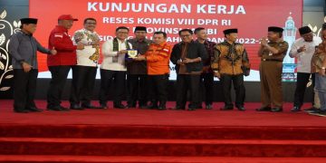 Sambut Kunjungan Kerja Komisi VIII DPR RI, Al Haris Paparkan Kondisi Jambi