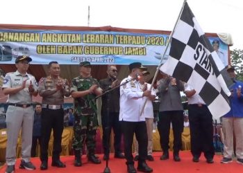 Gubernur Jambi Lepas Ratusan Warga buat Mudik Gratis ke Pulau Jawa